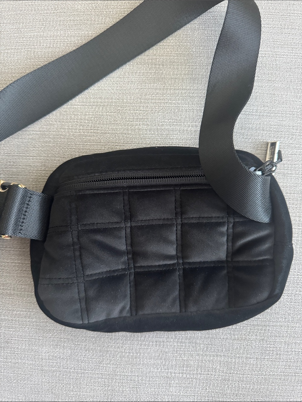 USED- Lululemon Everywhere Belt Bag 1L *Quilted Velour - Picture 2 of 3
